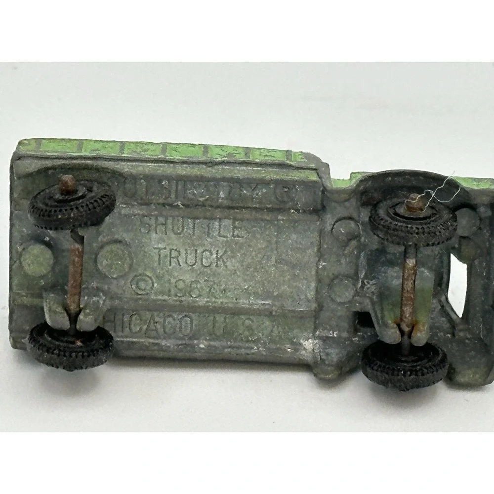 Vintage Tootsie Toy Shuttle‎ Truck 1967 Diecast Car Chicago USA Green